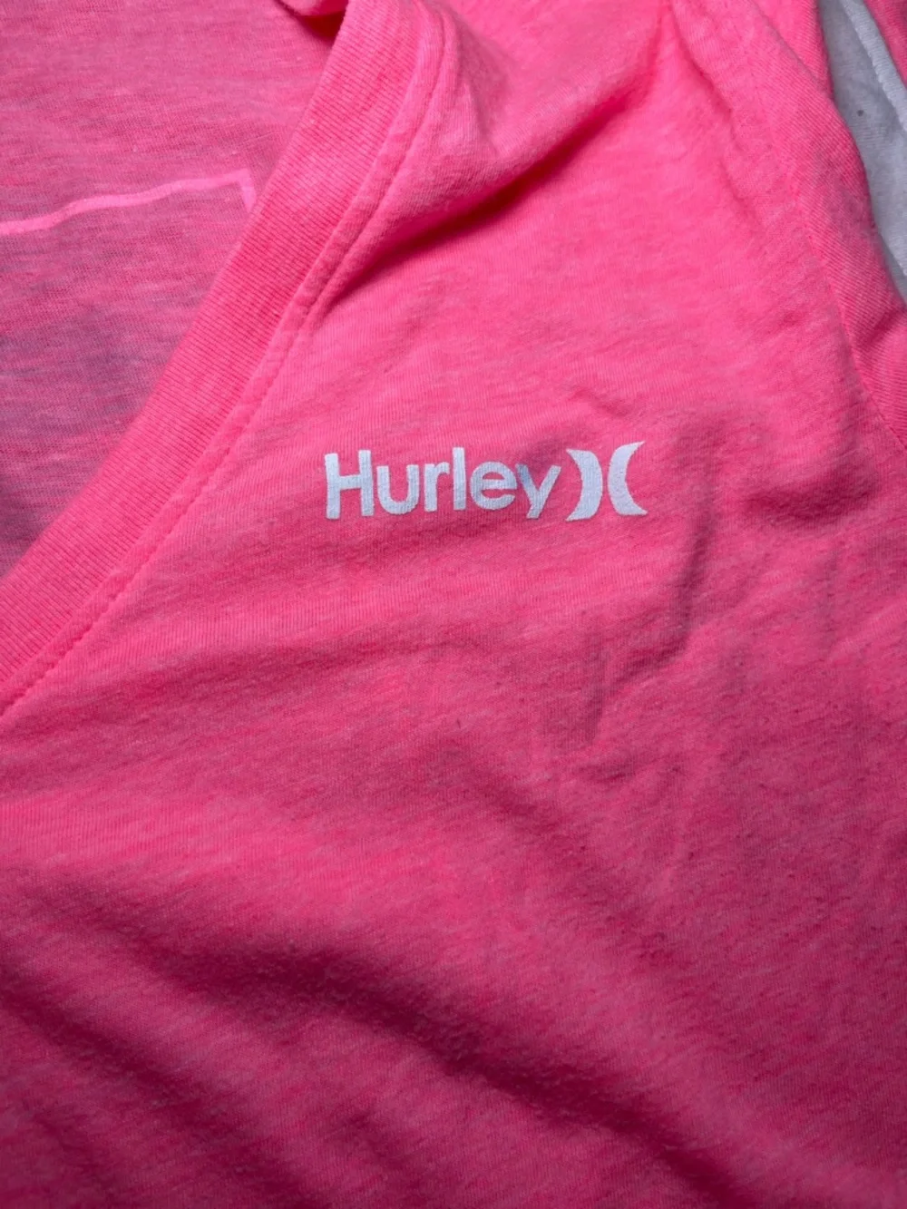 Hurley Y2K Neon Pink Graphic Tee Striped Sleeves Logo Surf Skater Women’s Medium - Picture 12 of 12